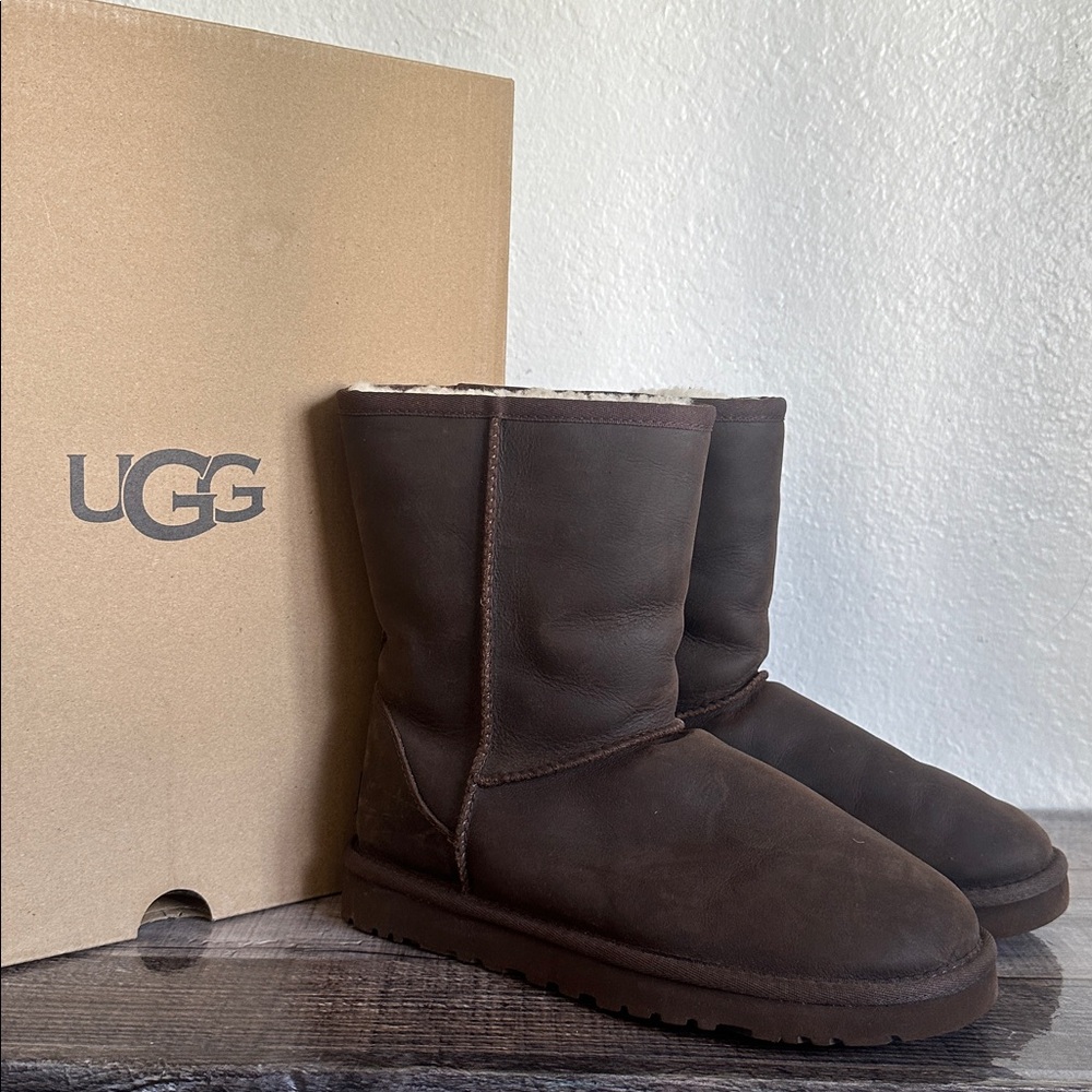 UGG Classic Short Brown Leather Boots Size: 7